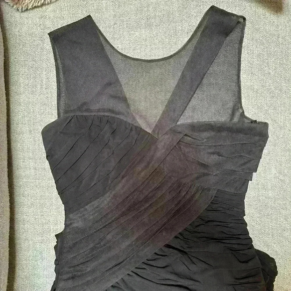 BCBGMaxAzria |  Structured bodycon mesh dress in jet black size M - Picture 3 of 5